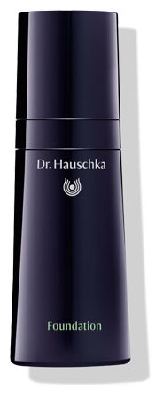 Dr. Hauschka Foundation 02 Almond